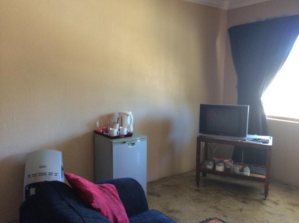 278 On Main Bed & Breakfast คลาเรนส์ ภายนอก รูปภาพ